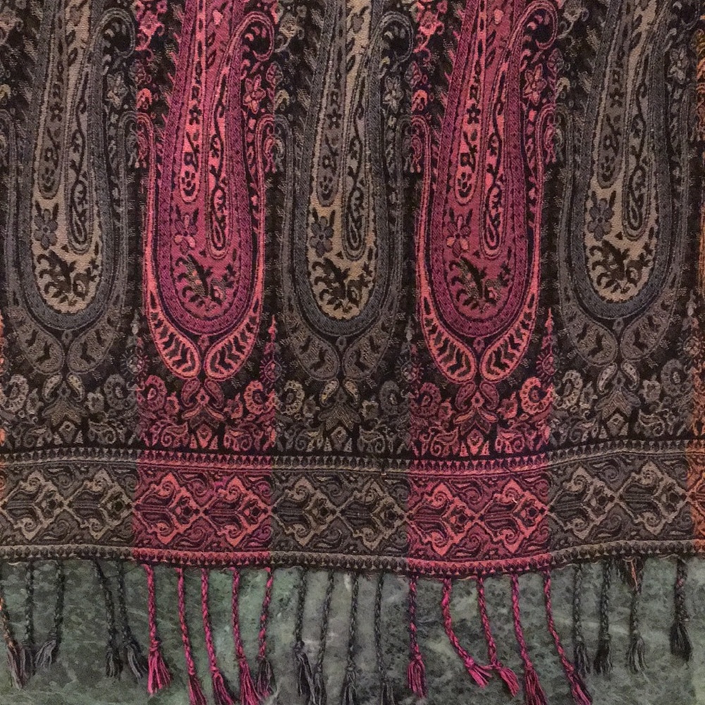 Large Reversible Scarf